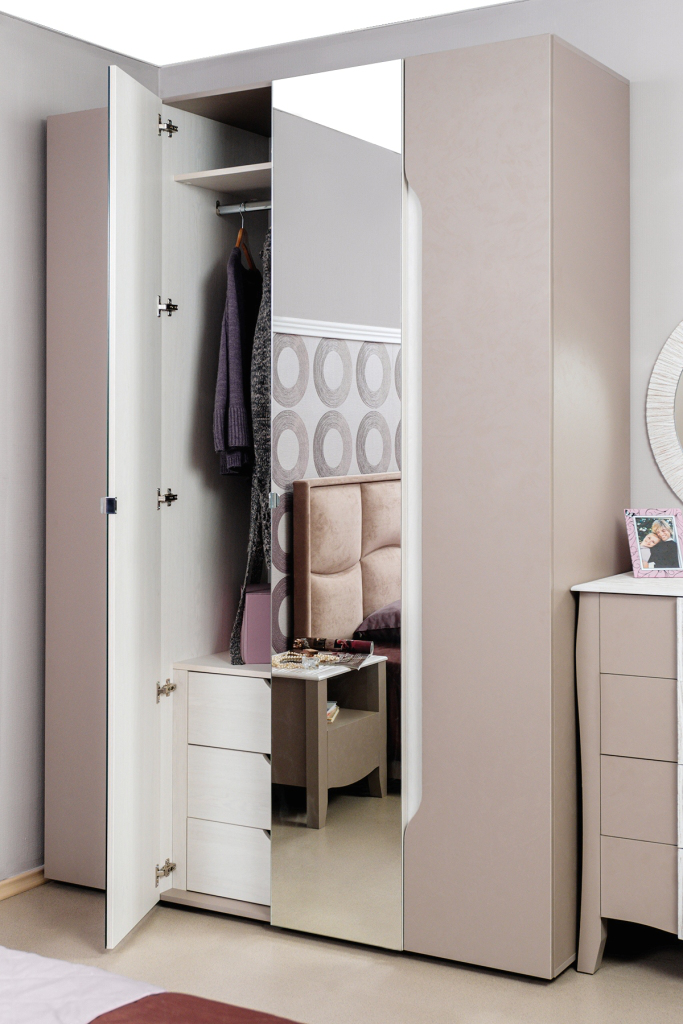 Brownie 777 (спальня) Шкаф для одежды и белья