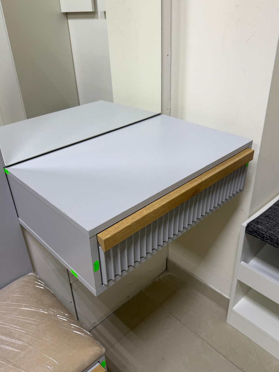 Джуна Мод.ДЖ-10а Стол - консоль