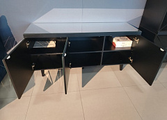 Тумба 3-х дверная КрТ3 (Кристал)