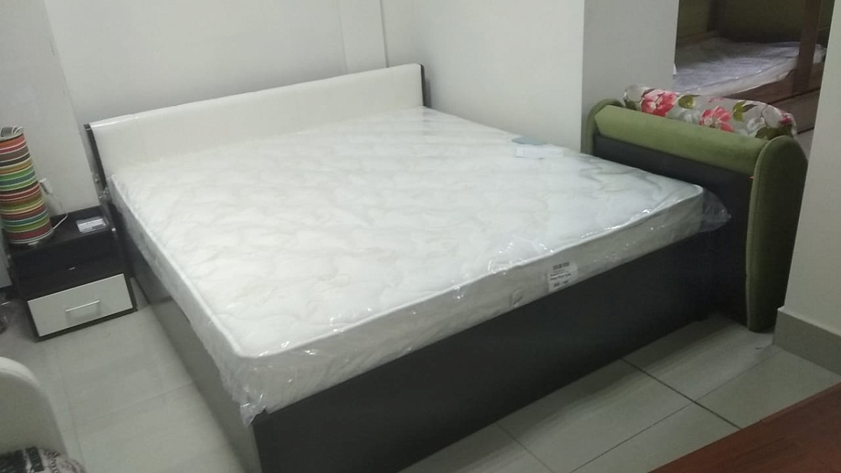 BERLIN 31 (спальня) Кровать со стационарным основанием (1800) дерево