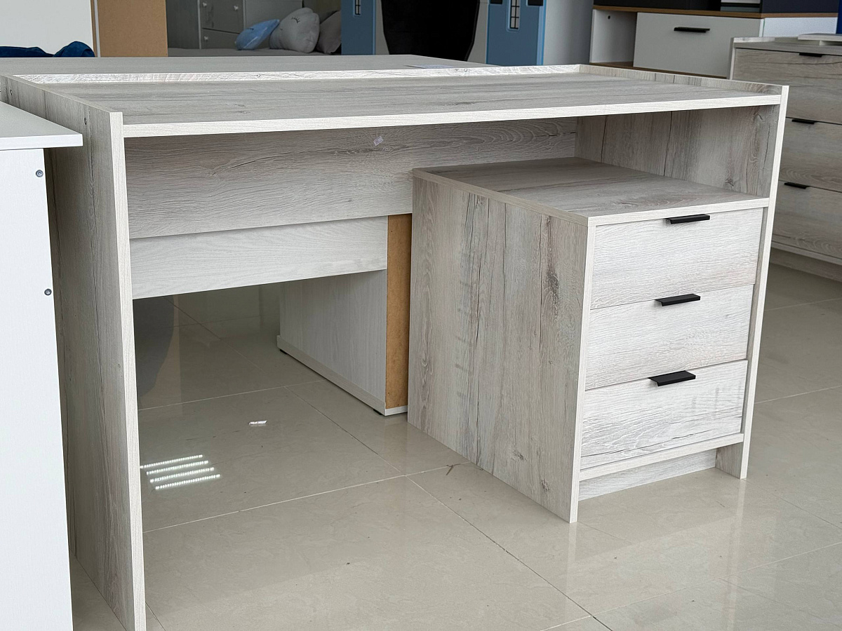 Флекс 116 (гостиная) Стол письменный с ящиками