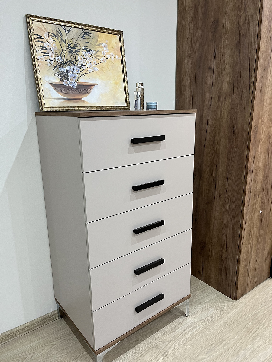 Кара спальня 1