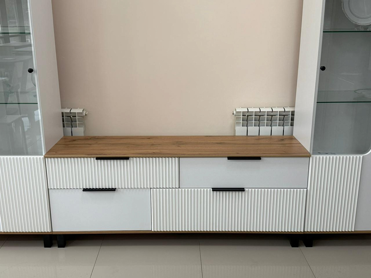 Джуна Мод.ДЖ-4 Тумба для теле-и радиоаппаратуры