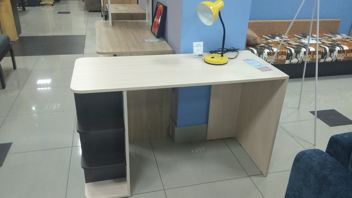 Стол письменный тип 3