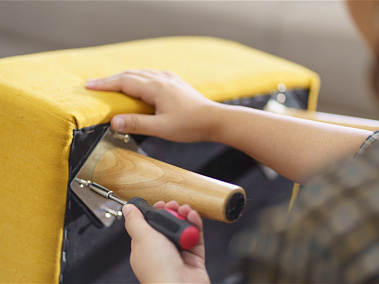 Варианты ремонта диванов: как продлить жизнь любимой мебели? Варианты ремонта диванов: как продлить жизнь любимой мебели?